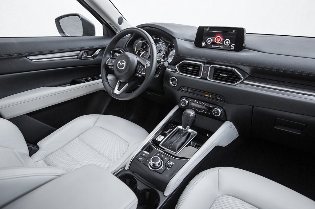 Nội thất Mazda CX-5 2025